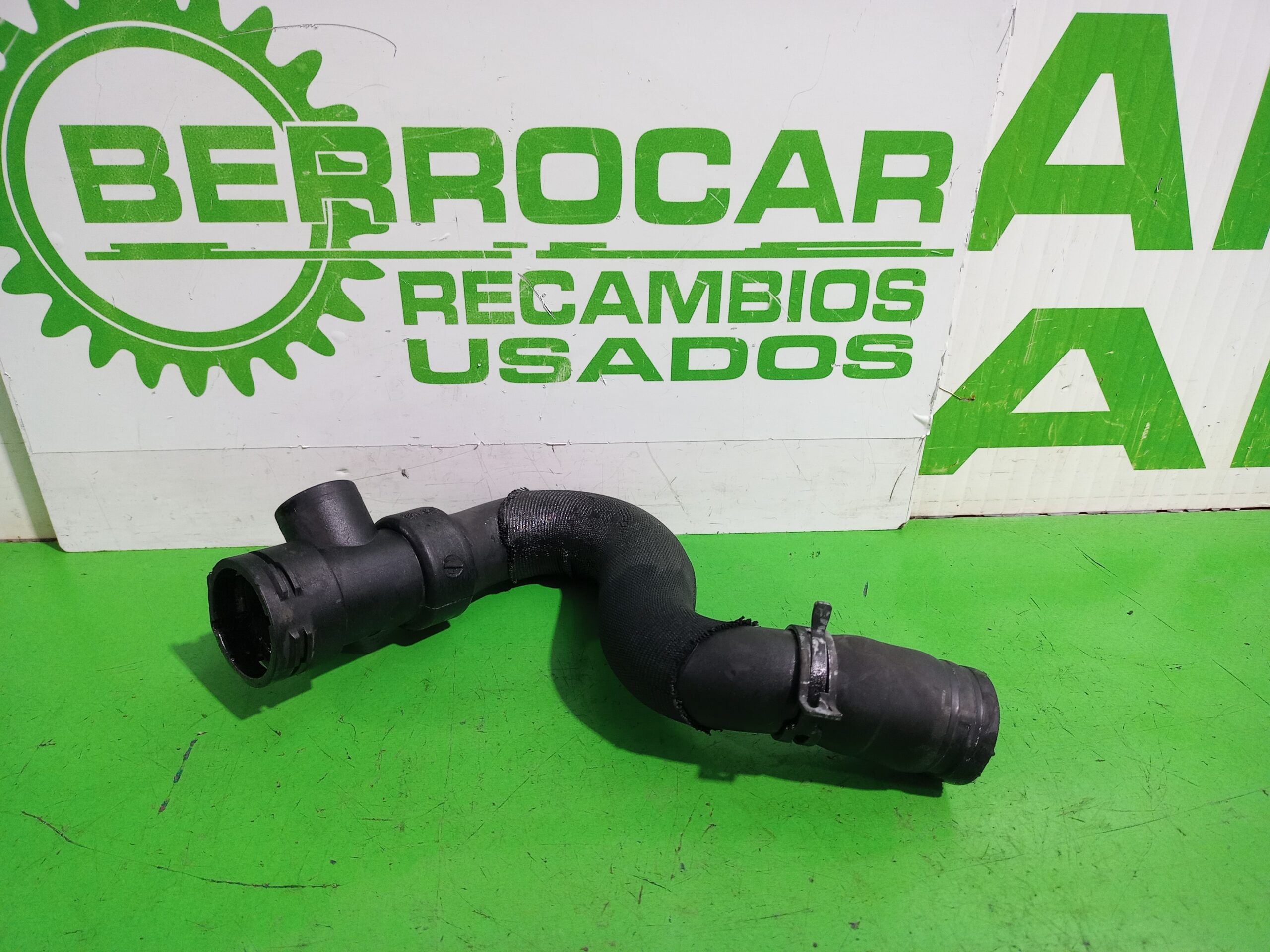 tubo_8e0121101c_audi_a4_berlina_8e_2_5_tdi_120kw