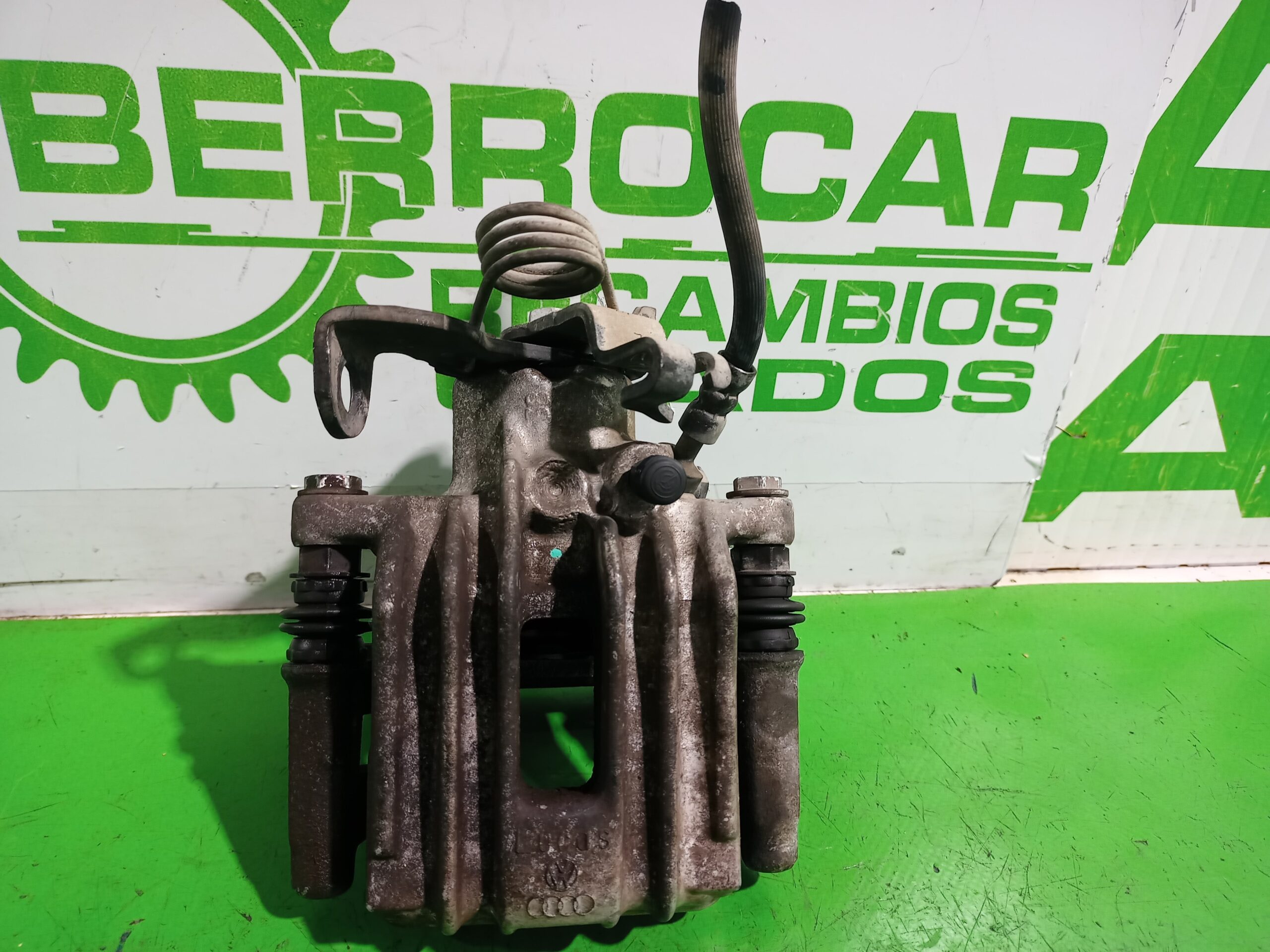 pinza_de_freno_trasera_izquierda_8e0615423c_audi_a4_berlina_8e_2_5_tdi_120kw