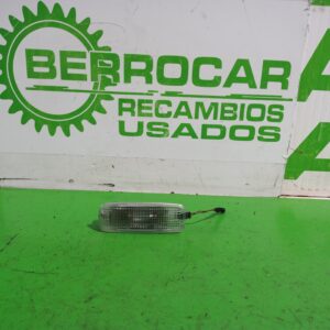 luz_interior_8l0947105a_audi_a4_berlina_8e_2_5_tdi_120kw