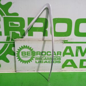 moldura_8e5853346_audi_a4_berlina_8e_2_5_tdi_120kw