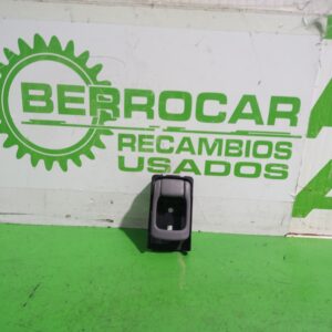 maneta_interior_delantera_izquierda_806719c001_nissan_serena_c23m_2_3_lx_diesel