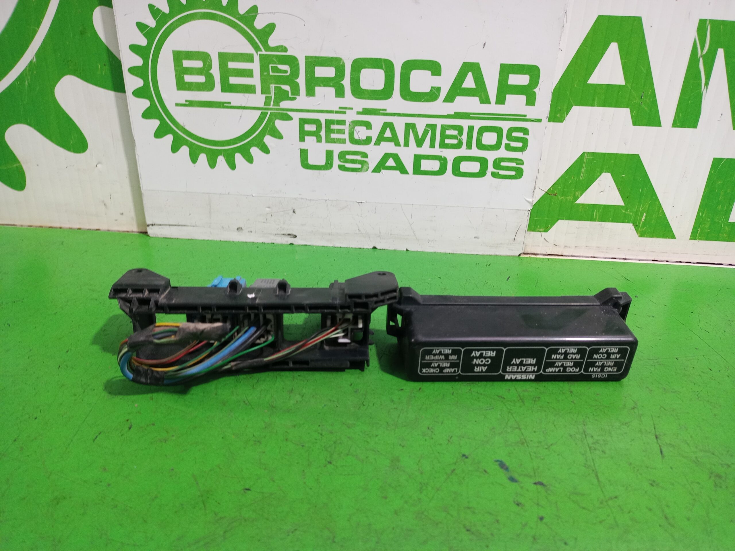 caja_reles_fusibles_pr00700000_nissan_serena_c23m_2_3_lx_diesel