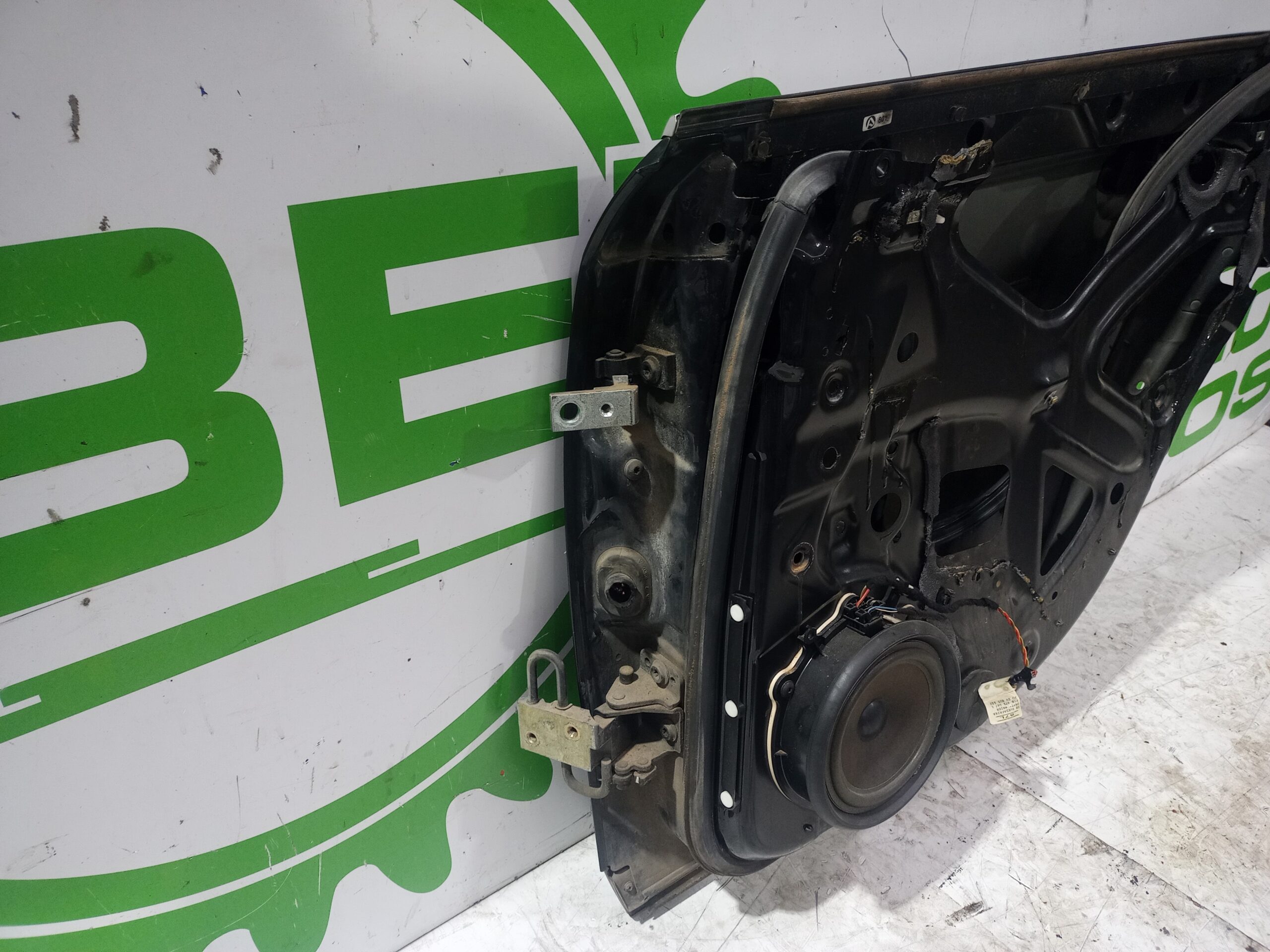 puerta_trasera_derecha_8e0833052_audi_a4_berlina_8e_2_5_tdi_120kw