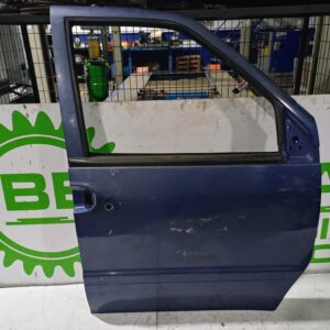 puerta_delantera_derecha_801009c032_nissan_serena_c23m_2_3_lx_diesel