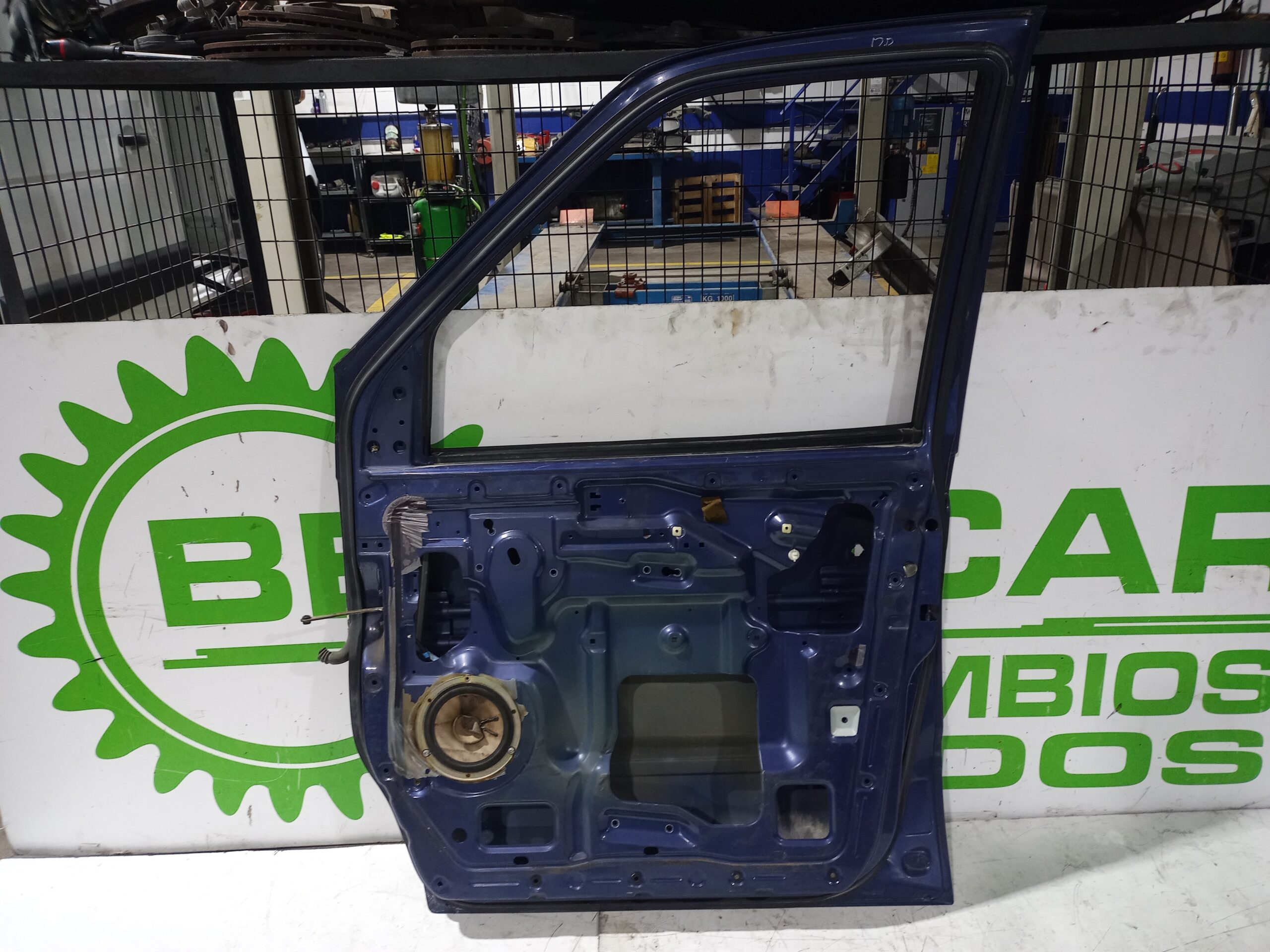 puerta_delantera_derecha_801009c032_nissan_serena_c23m_2_3_lx_diesel