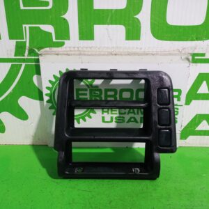 moldura_682608c810_nissan_serena_c23m_2_3_lx_diesel