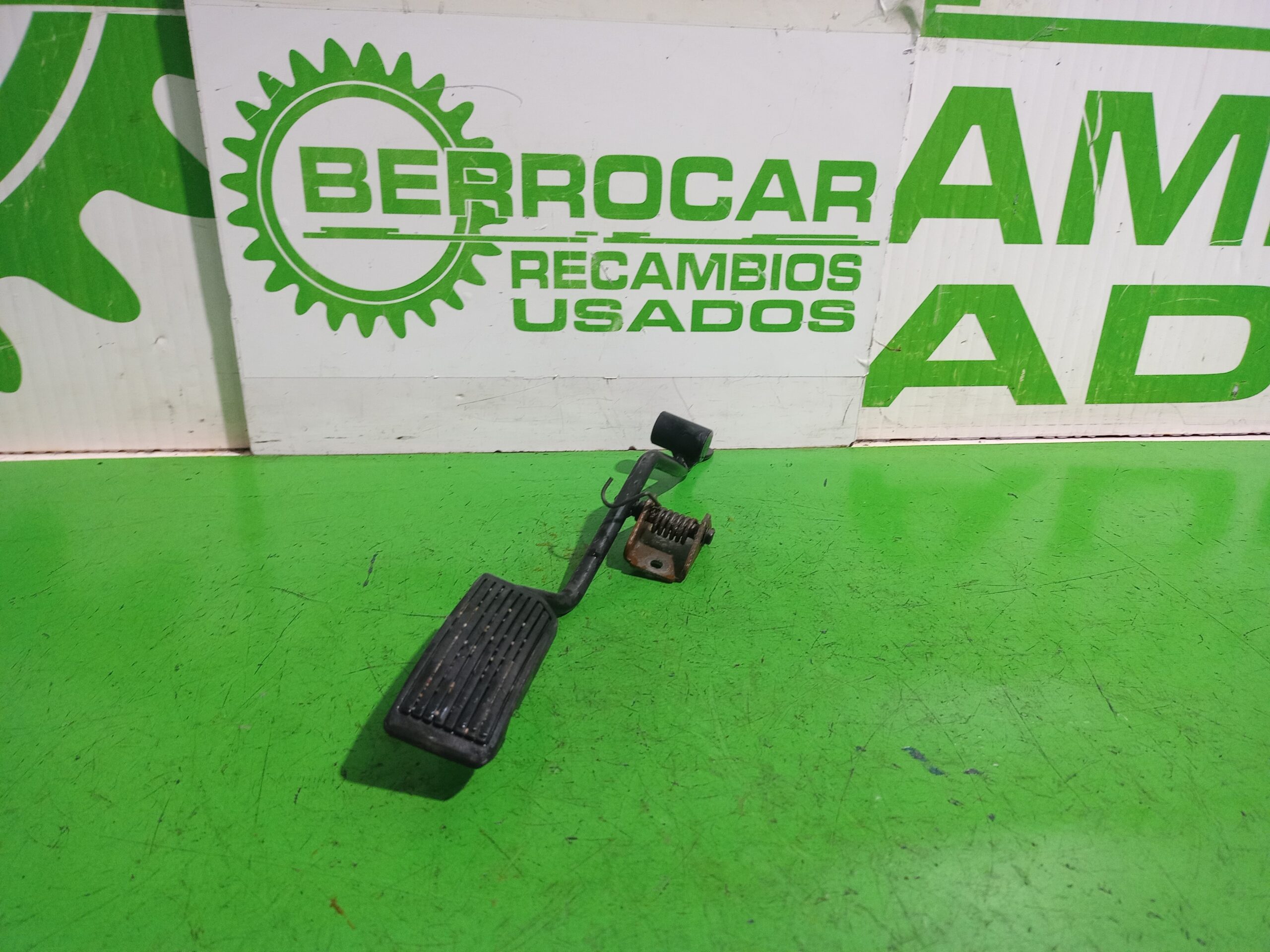 pedal_acelerador_180109c000_nissan_serena_c23m_2_3_lx_diesel
