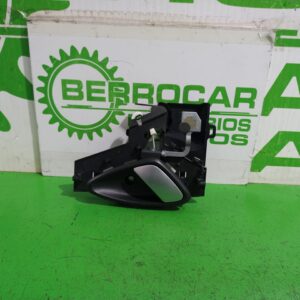 maneta_interior_trasera_derecha_9649218877_citr_n_c5_berlina_attraction