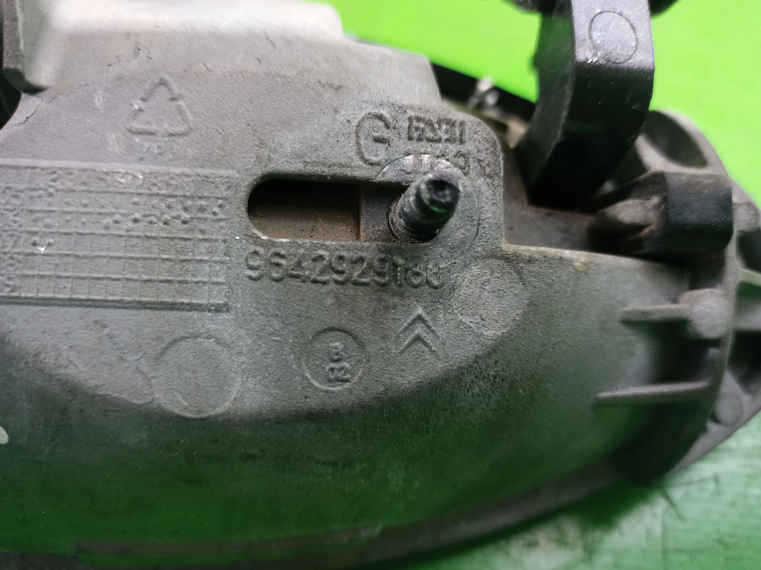 maneta_exterior_trasera_izquierda_9642929180_citr_n_c5_berlina_attraction