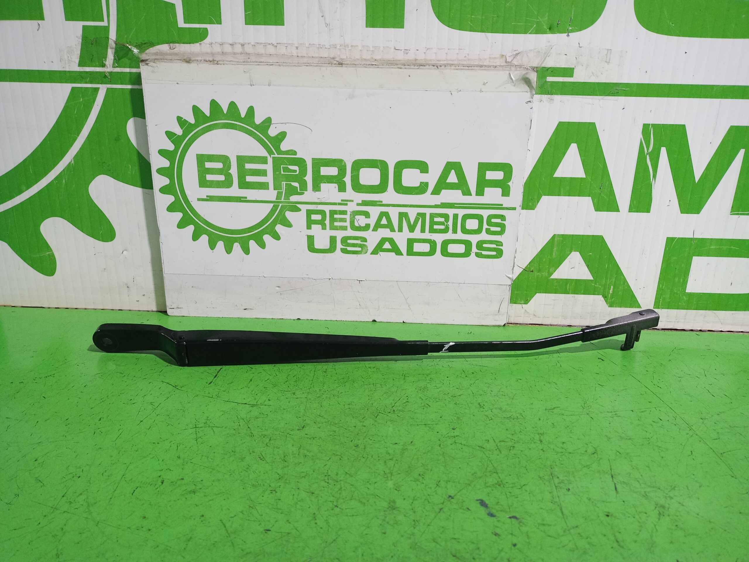 brazo_limpia_delantero_izquierdo_6429x0_citr_n_c5_berlina_attraction