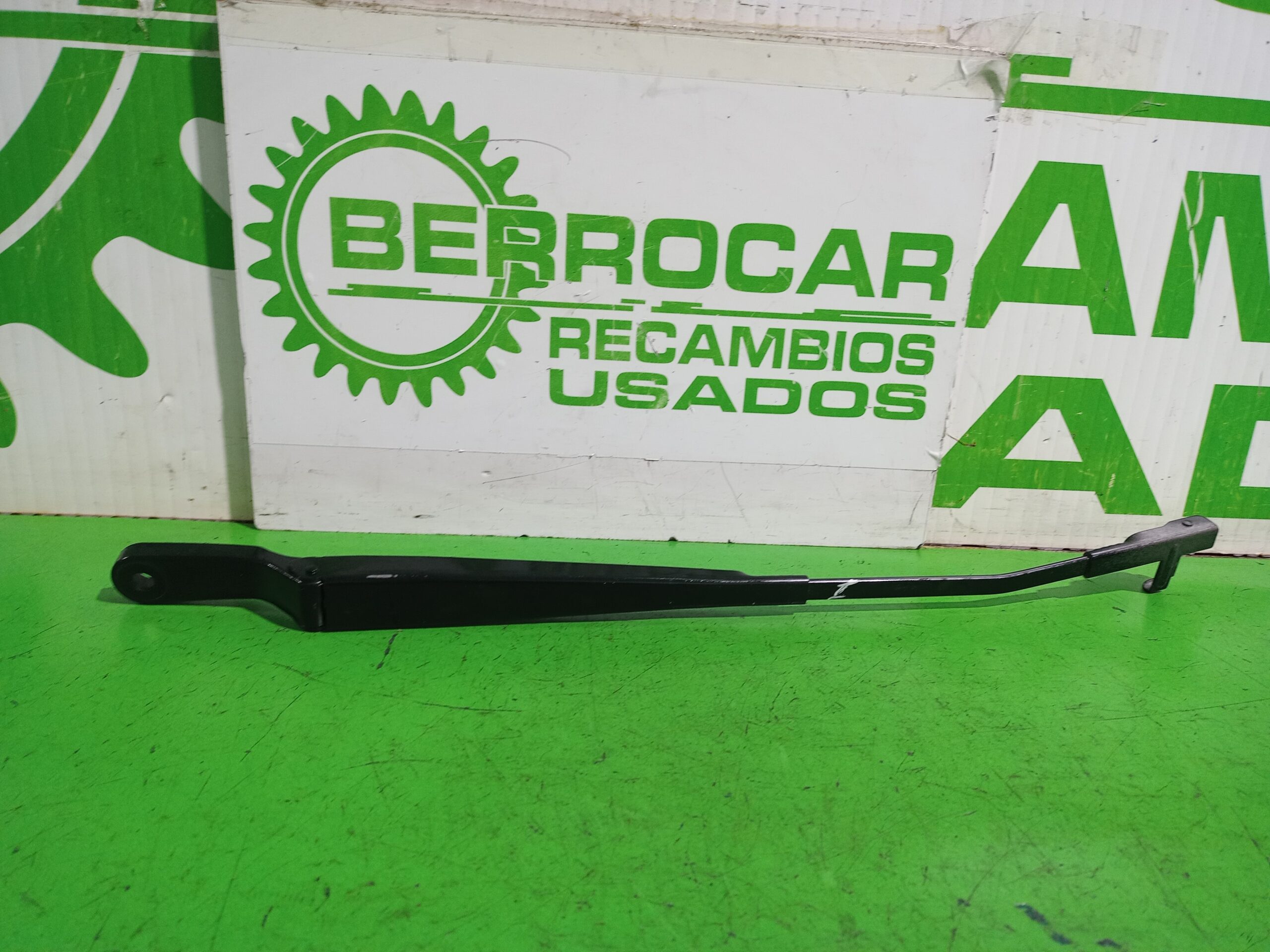 brazo_limpia_delantero_izquierdo_6429x0_citr_n_c5_berlina_attraction