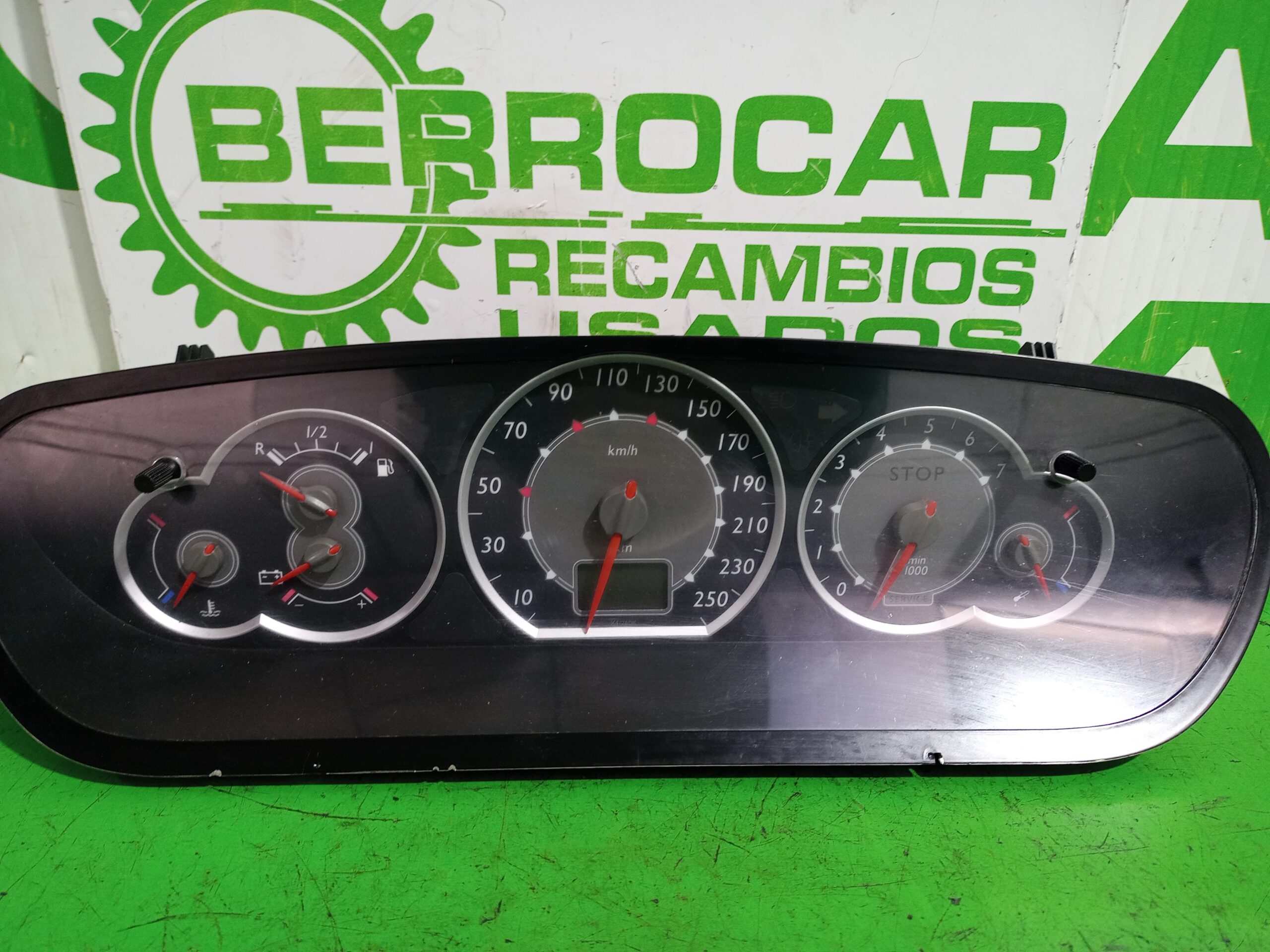 cuadro_instrumentos_96556087_citr_n_c5_berlina_attraction