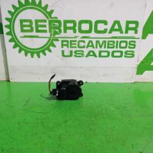 motor_apertura_trampilla_4puh19e616_citr_n_c5_berlina_attraction