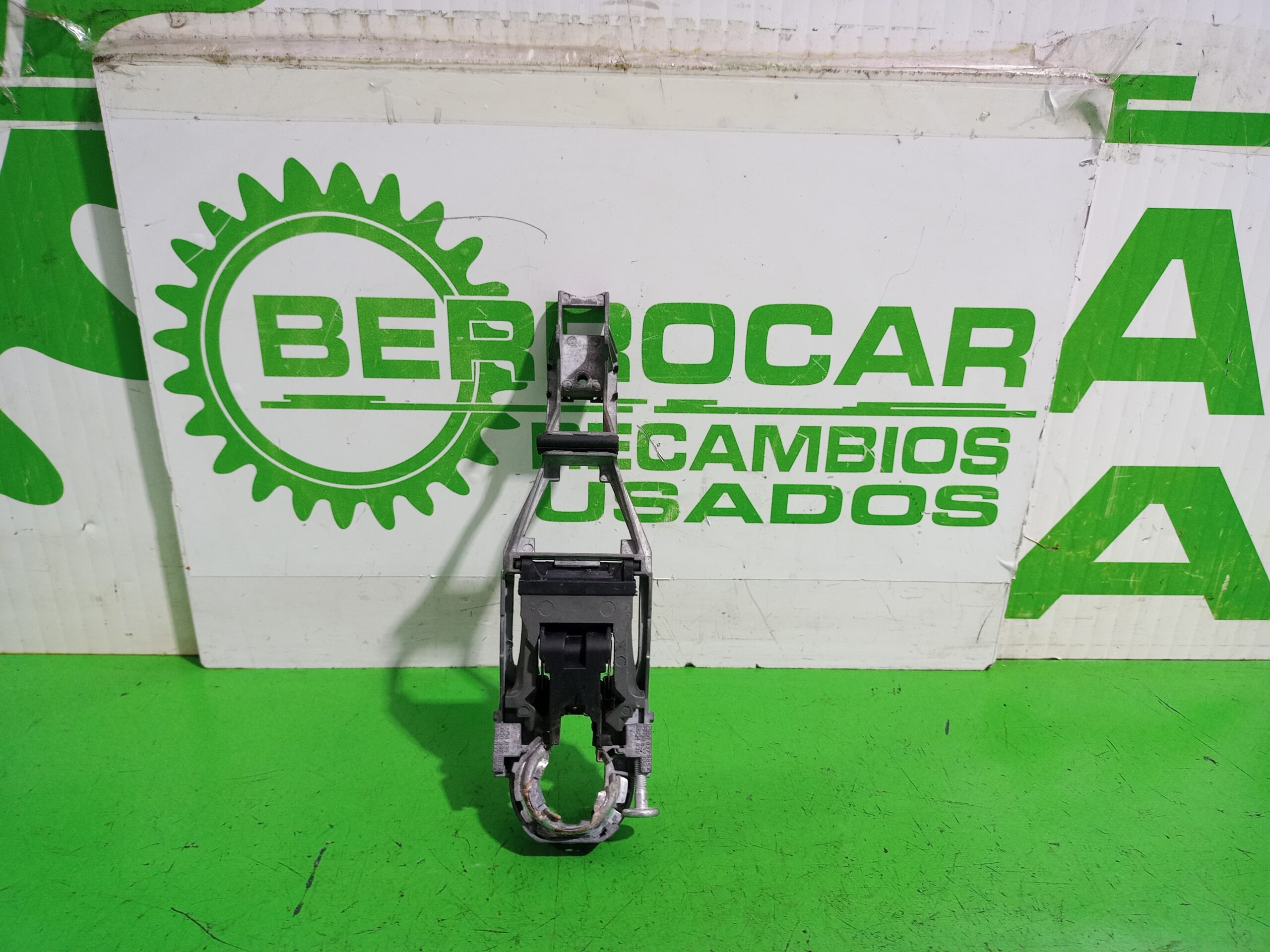 maneta_exterior_trasera_derecha_3b0837207f3fz_seat_ibiza_6l1_cool