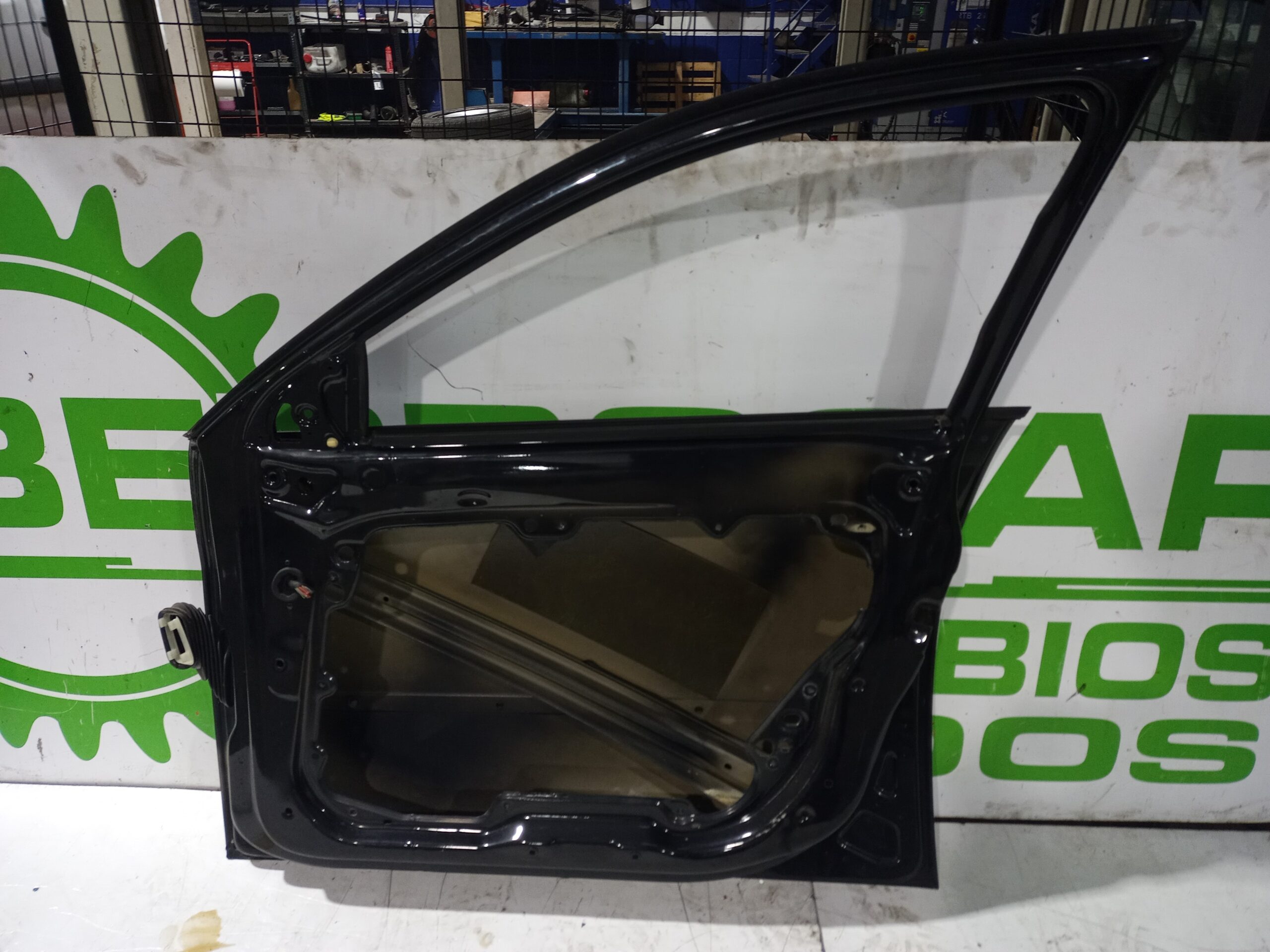 puerta_delantera_derecha_6l3831056r_seat_ibiza_6l1_cool