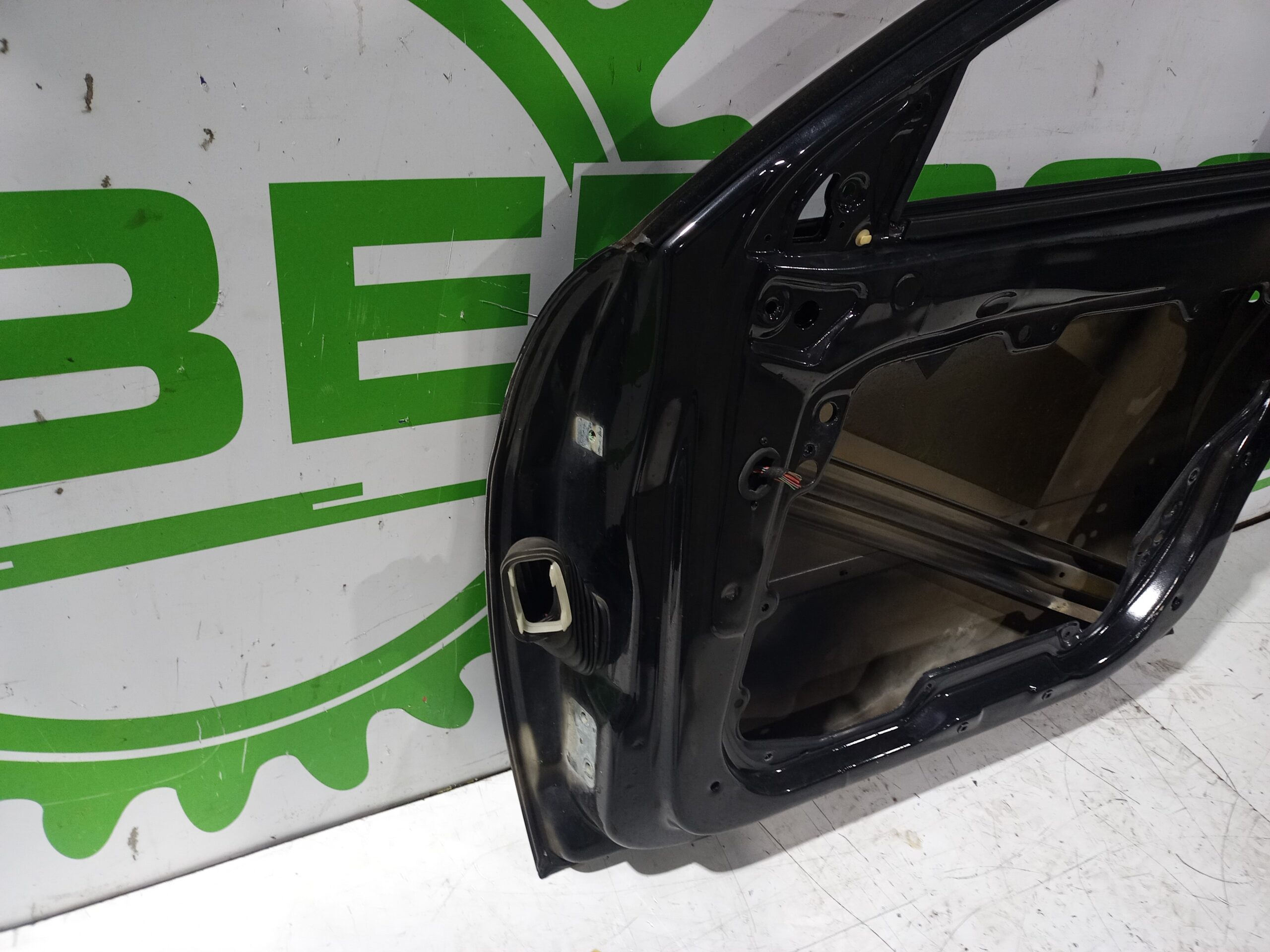 puerta_delantera_derecha_6l3831056r_seat_ibiza_6l1_cool