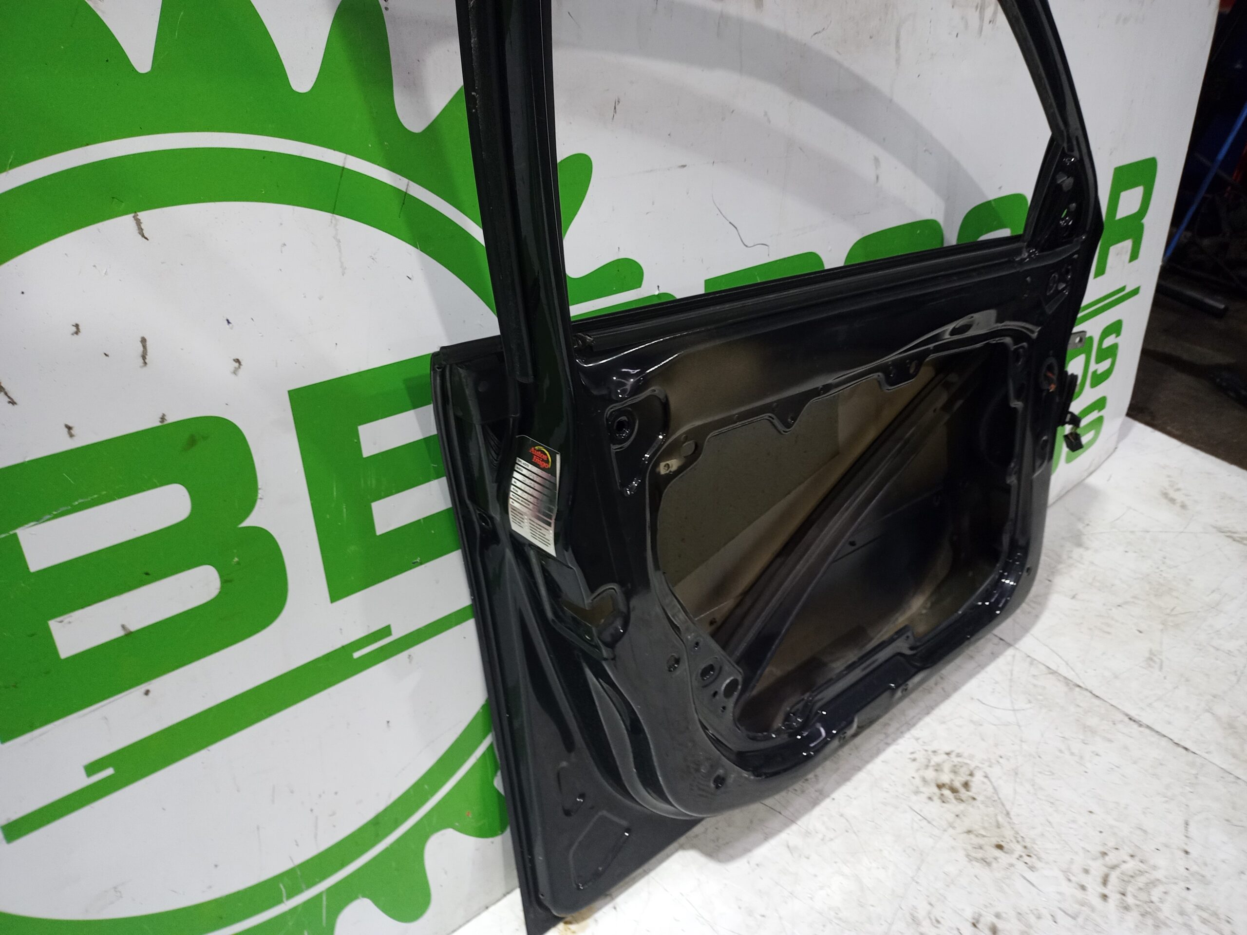 puerta_delantera_izquierda_6l3831055r_seat_ibiza_6l1_cool