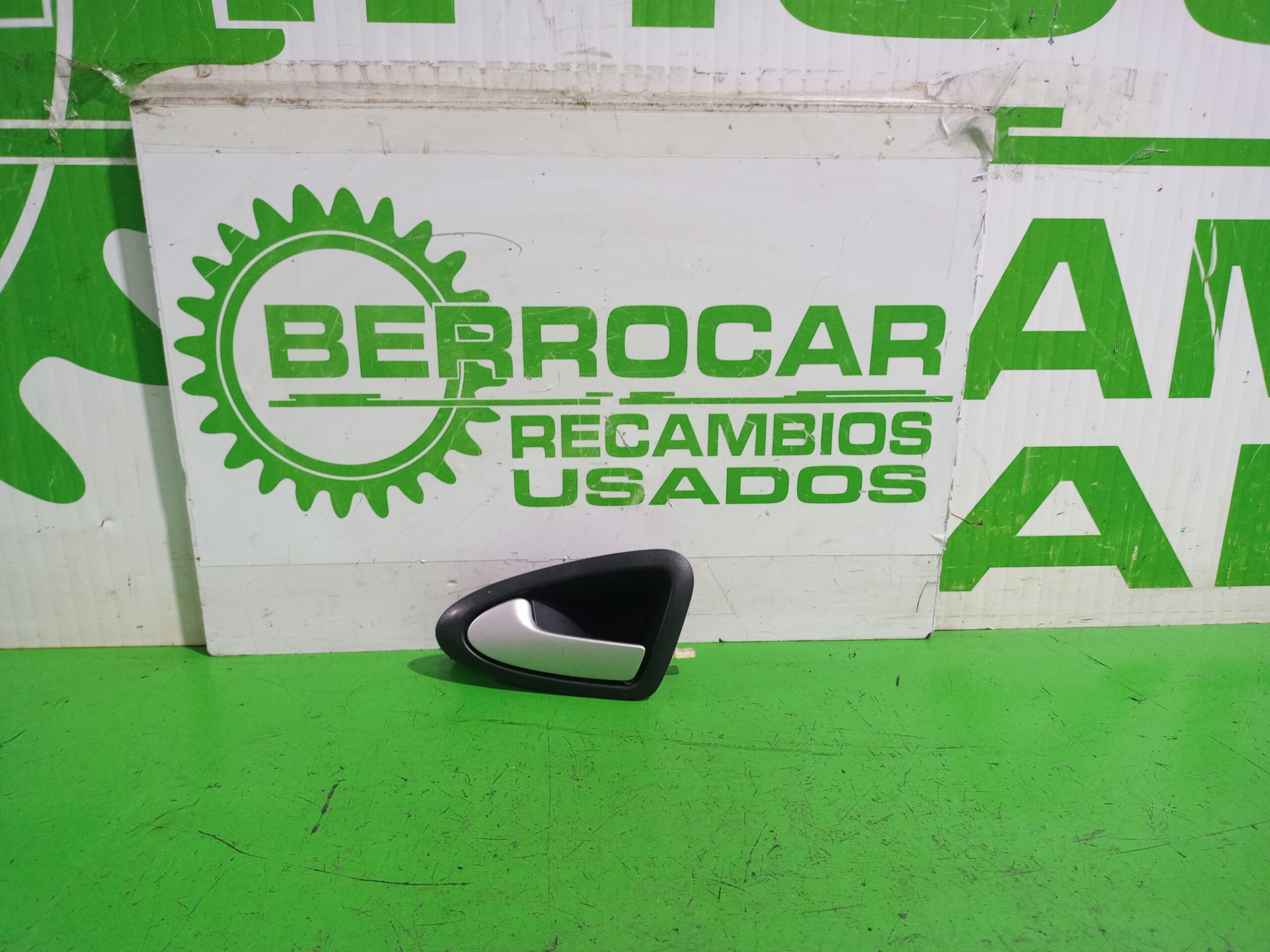 maneta_interior_trasera_izquierda_6j4839113a_seat_ibiza_6j5_emocion