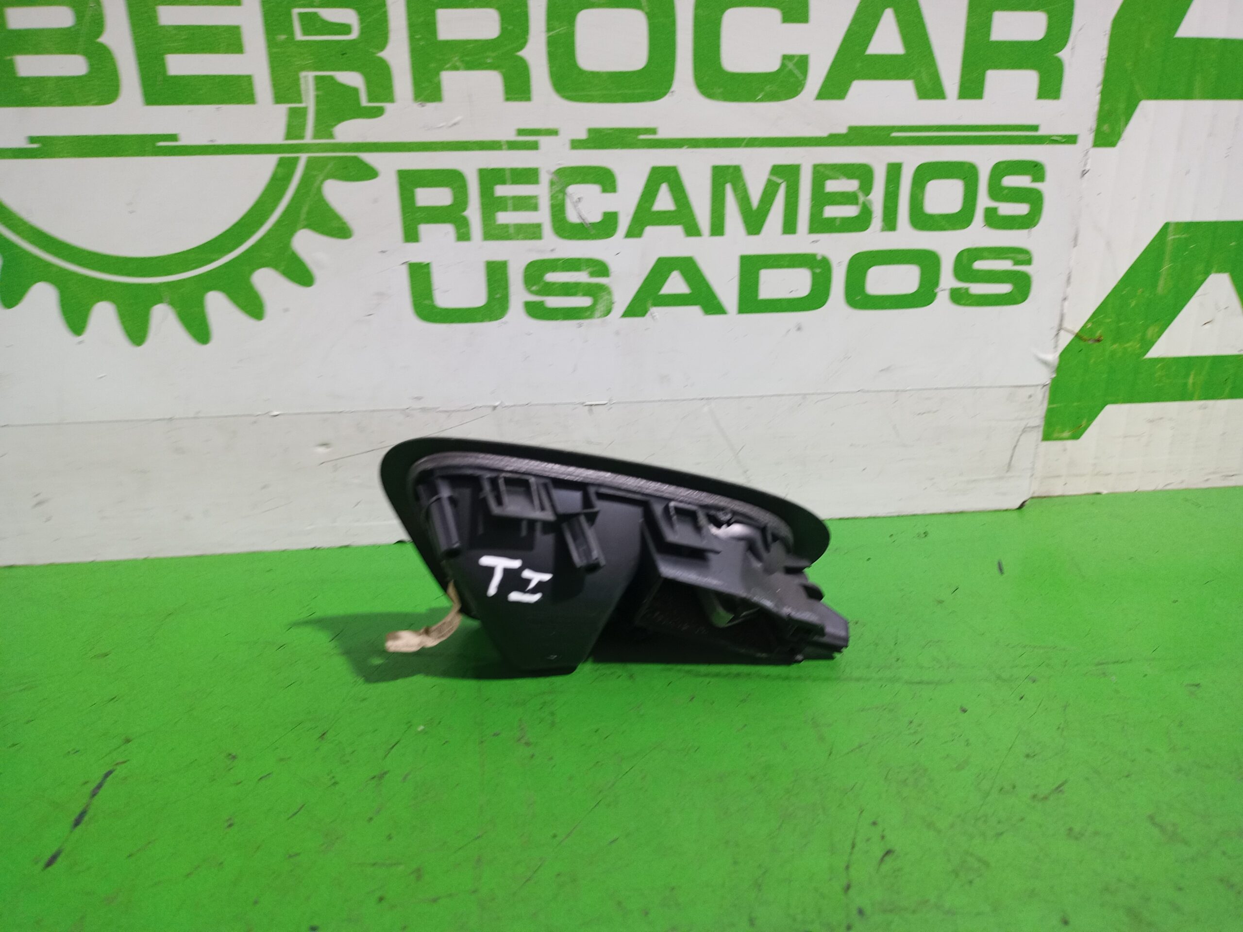 maneta_interior_trasera_izquierda_6j4839113a_seat_ibiza_6j5_emocion