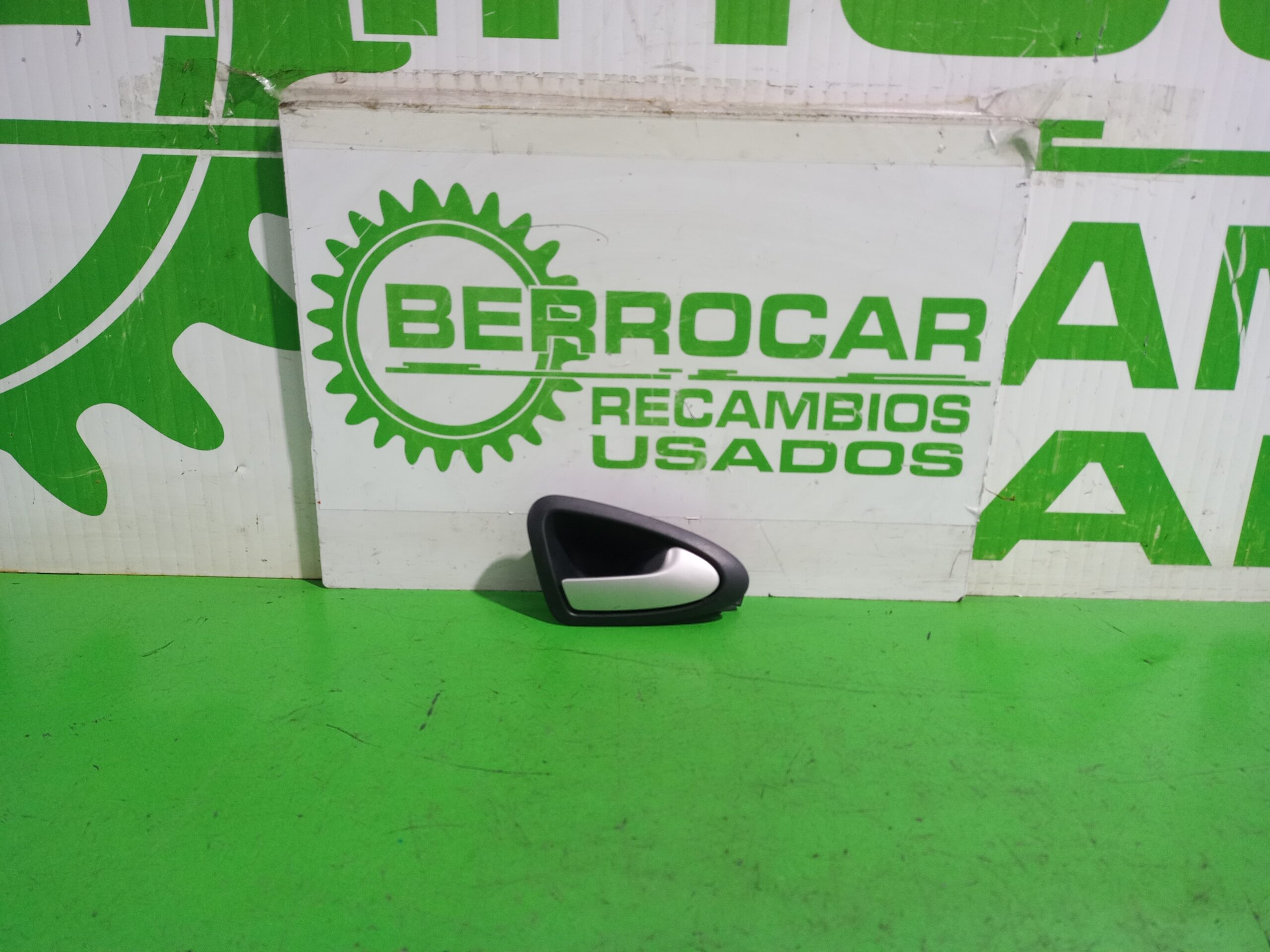 maneta_interior_trasera_derecha_6j4839114a_seat_ibiza_6j5_emocion