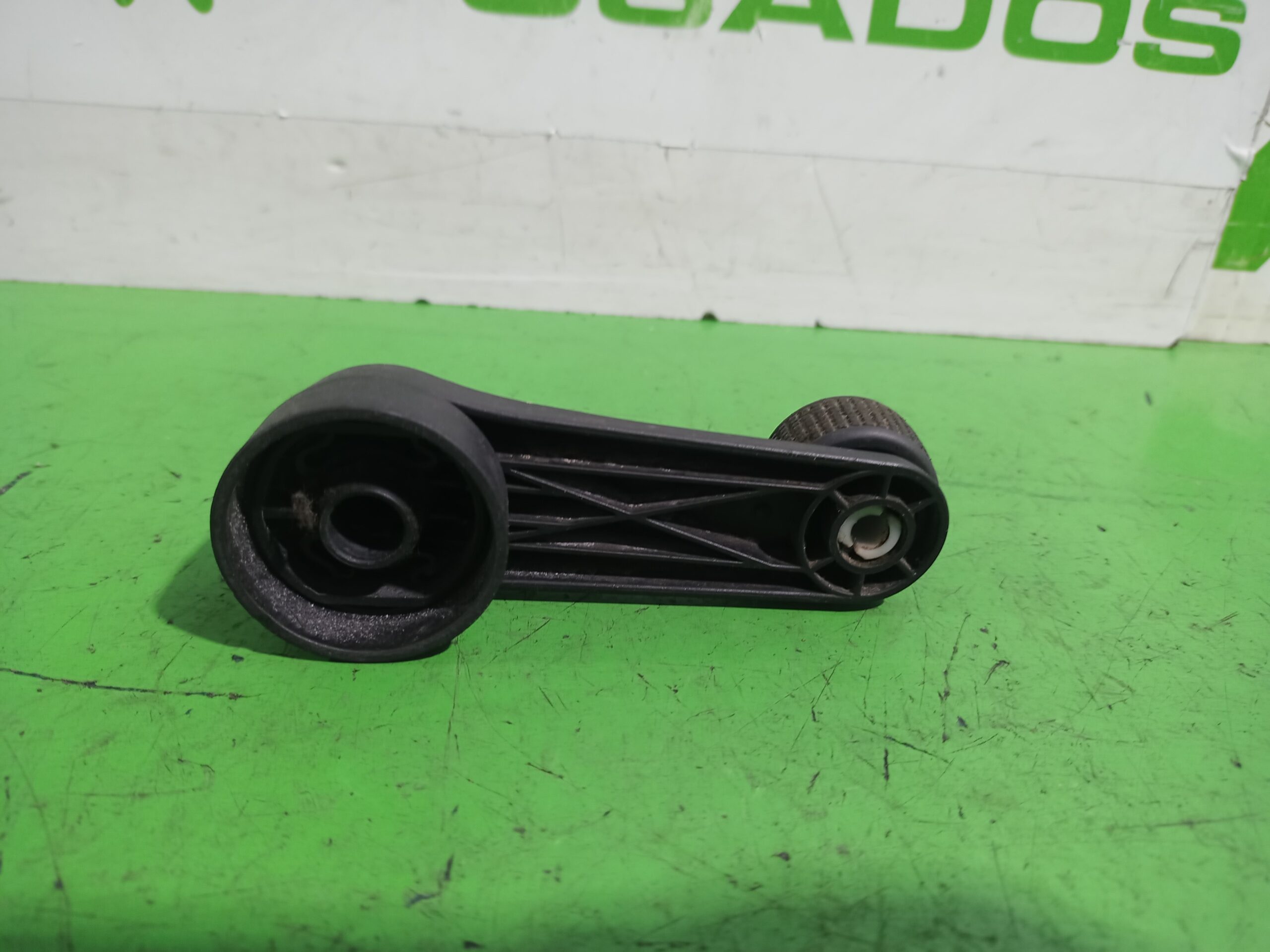 maneta_elevalunas_trasera_derecha_6q0837581a_seat_ibiza_6j5_emocion