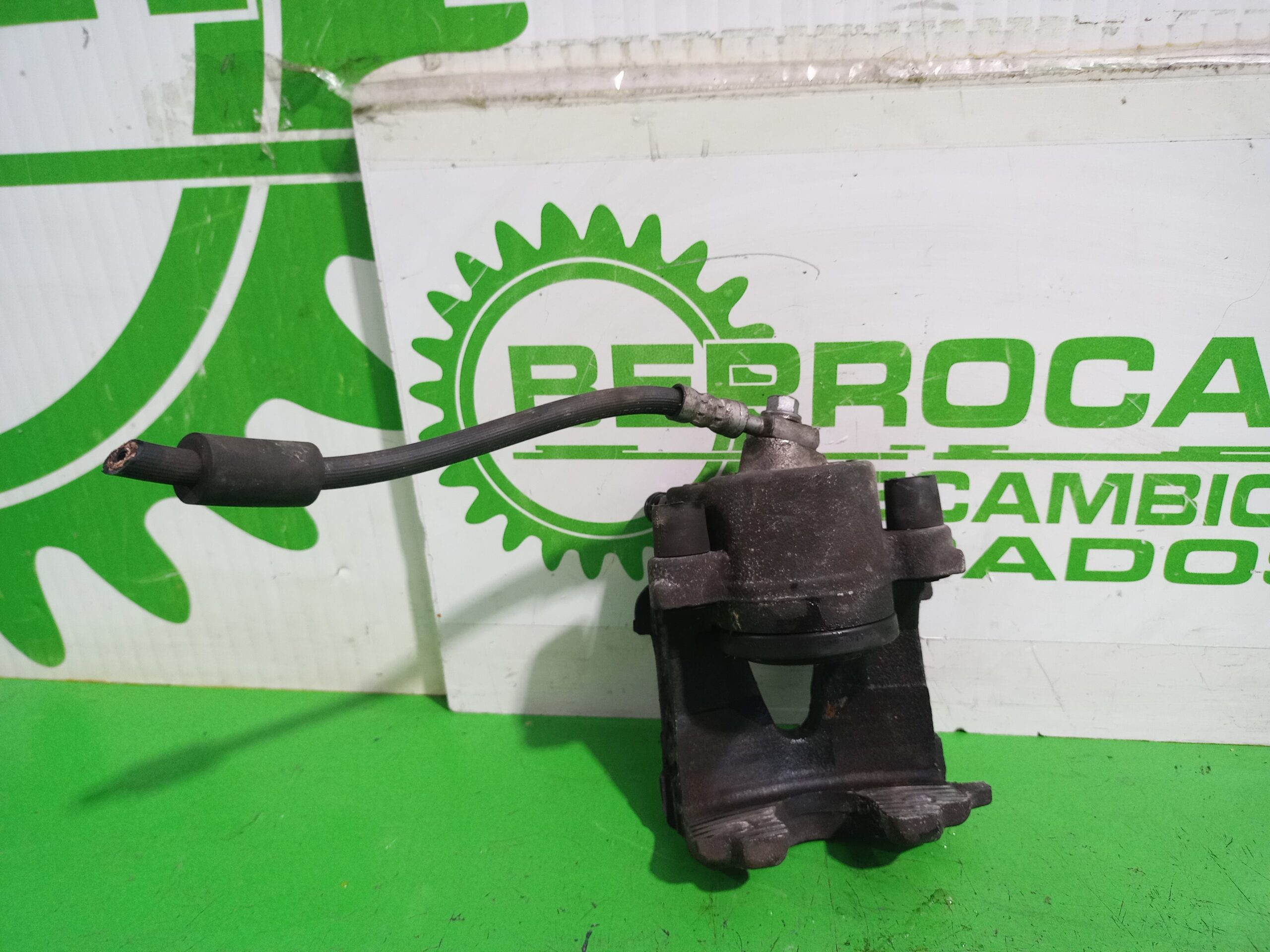 pinza_de_freno_delantera_izquierda_1k0615123d_seat_ibiza_6j5_emocion