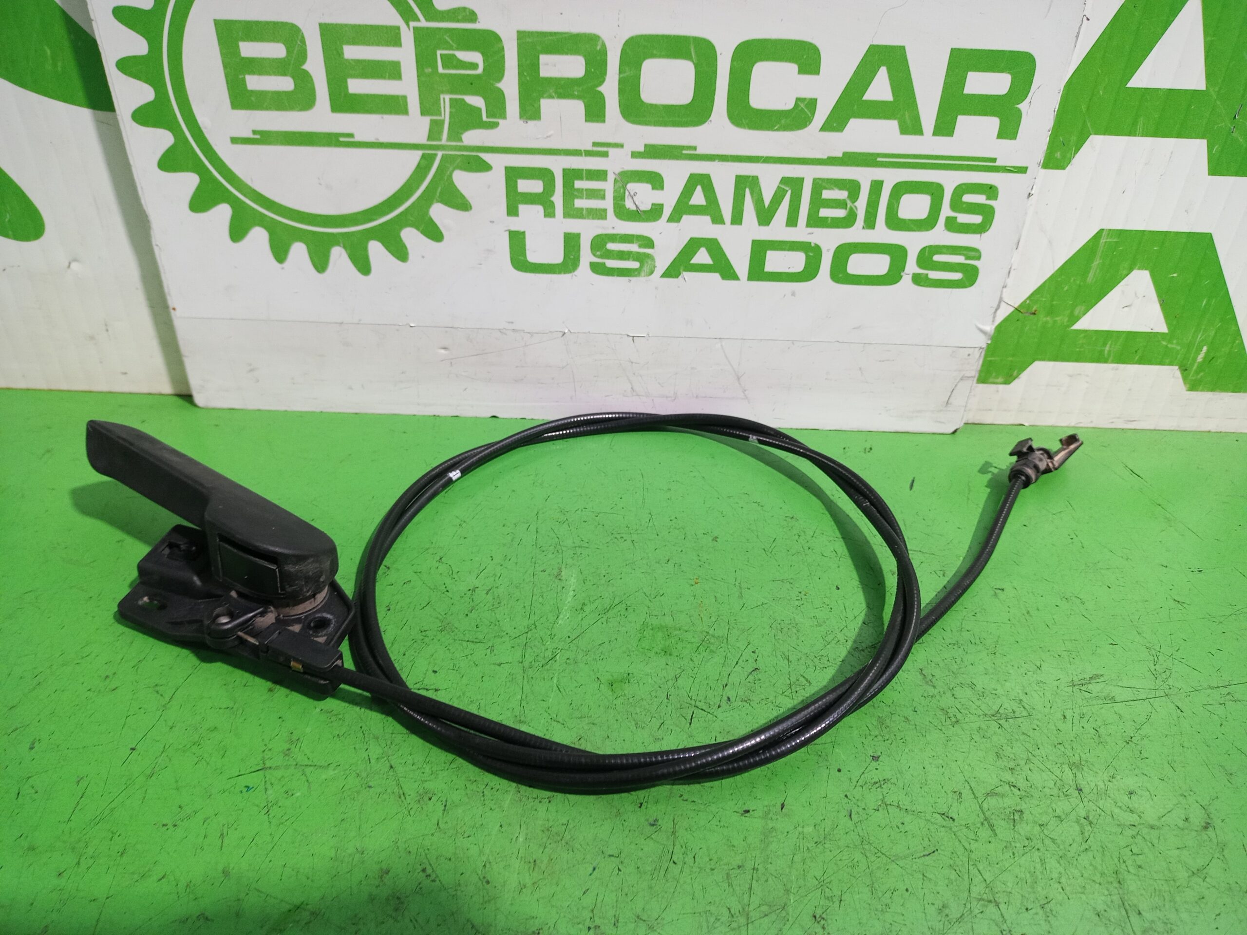 tirador_capot_6j1823531b_seat_ibiza_6j5_emocion