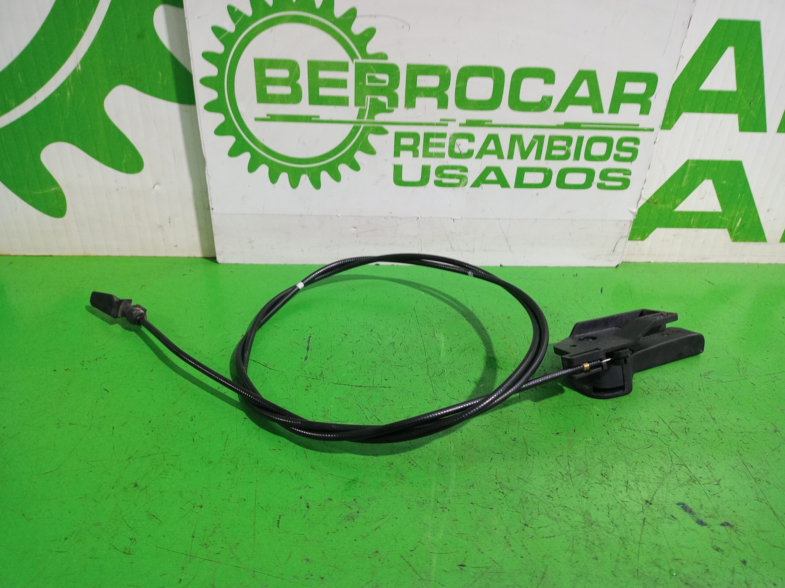 tirador_capot_6j1823531b_seat_ibiza_6j5_emocion