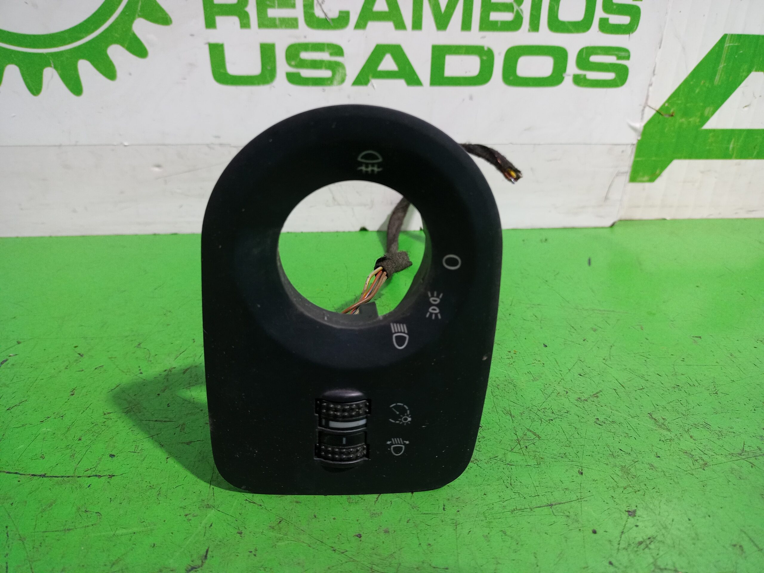 mando_luces_6j0919094_seat_ibiza_6j5_emocion