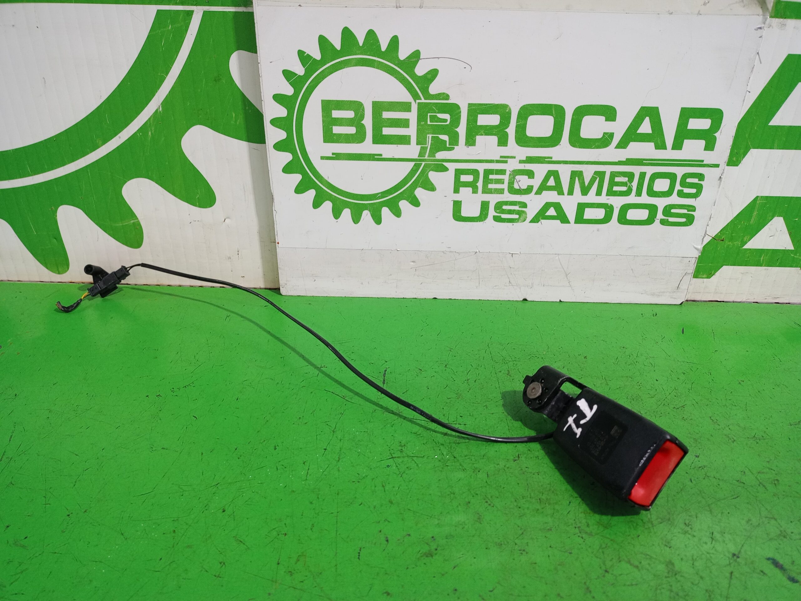 enganche_cinturon_trasero_izquierdo_627822100_opel_corsa_e_expression