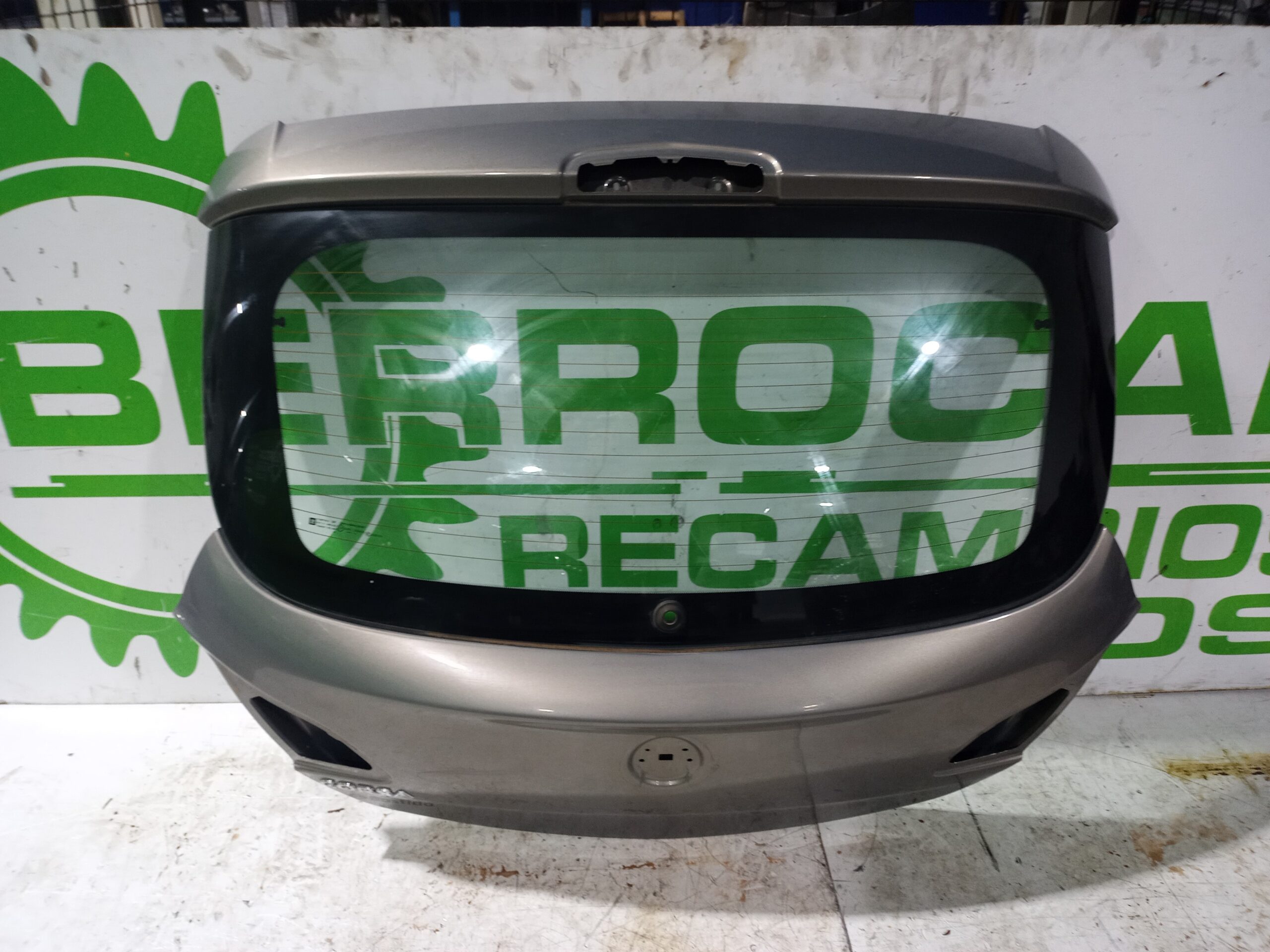 porton_trasero_13428045_cristal_de_regalo_opel_corsa_e_expression