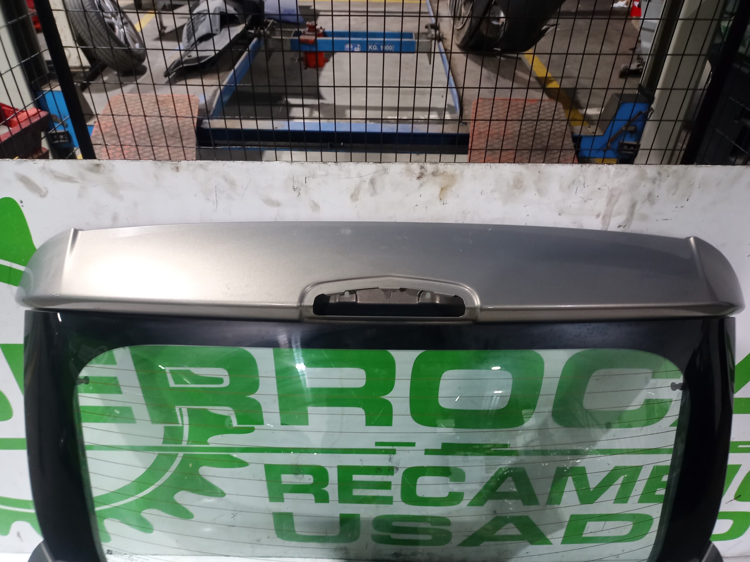 porton_trasero_13428045_cristal_de_regalo_opel_corsa_e_expression