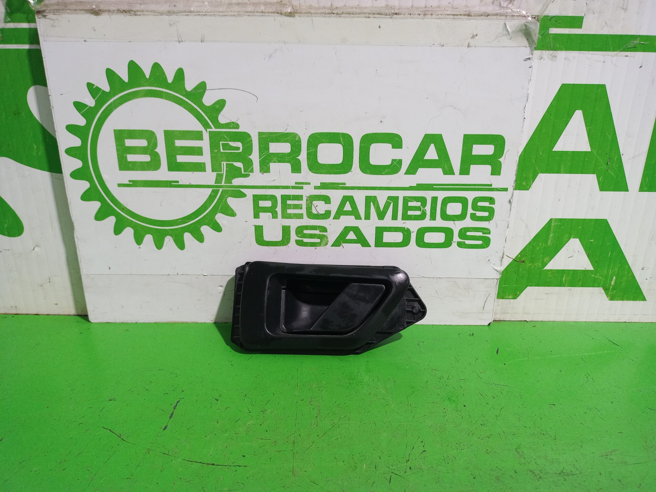 maneta_interior_delantera_izquierda_9621422977_citr_n_berlingo_1_9_d_600_furg