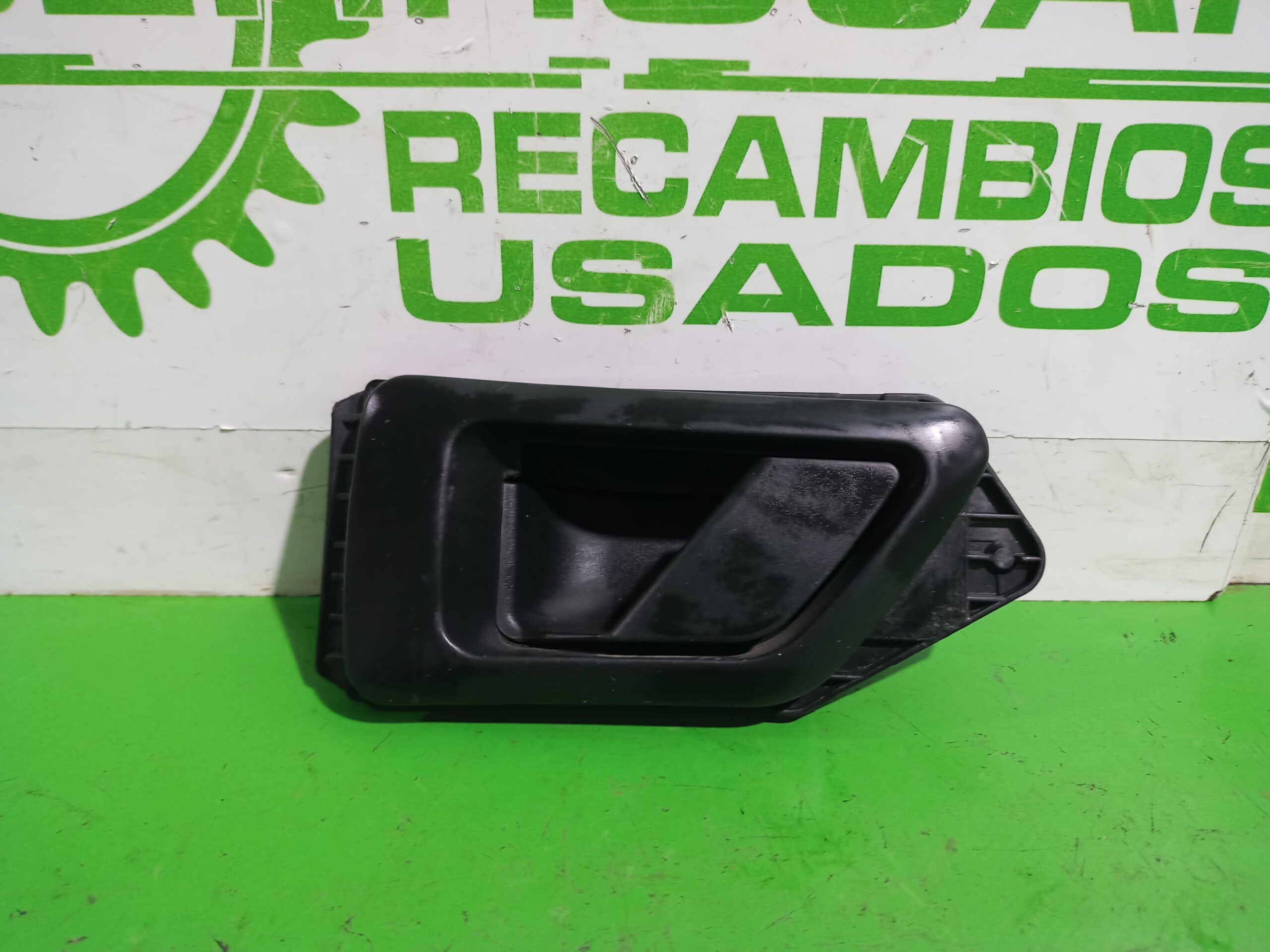 maneta_interior_delantera_izquierda_9621422977_citr_n_berlingo_1_9_d_600_furg