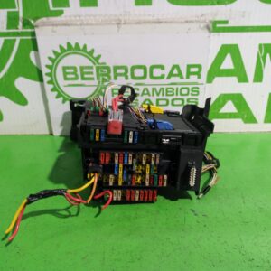 caja_reles_fusibles_9627791880_peugeot_206_berlina_e_music