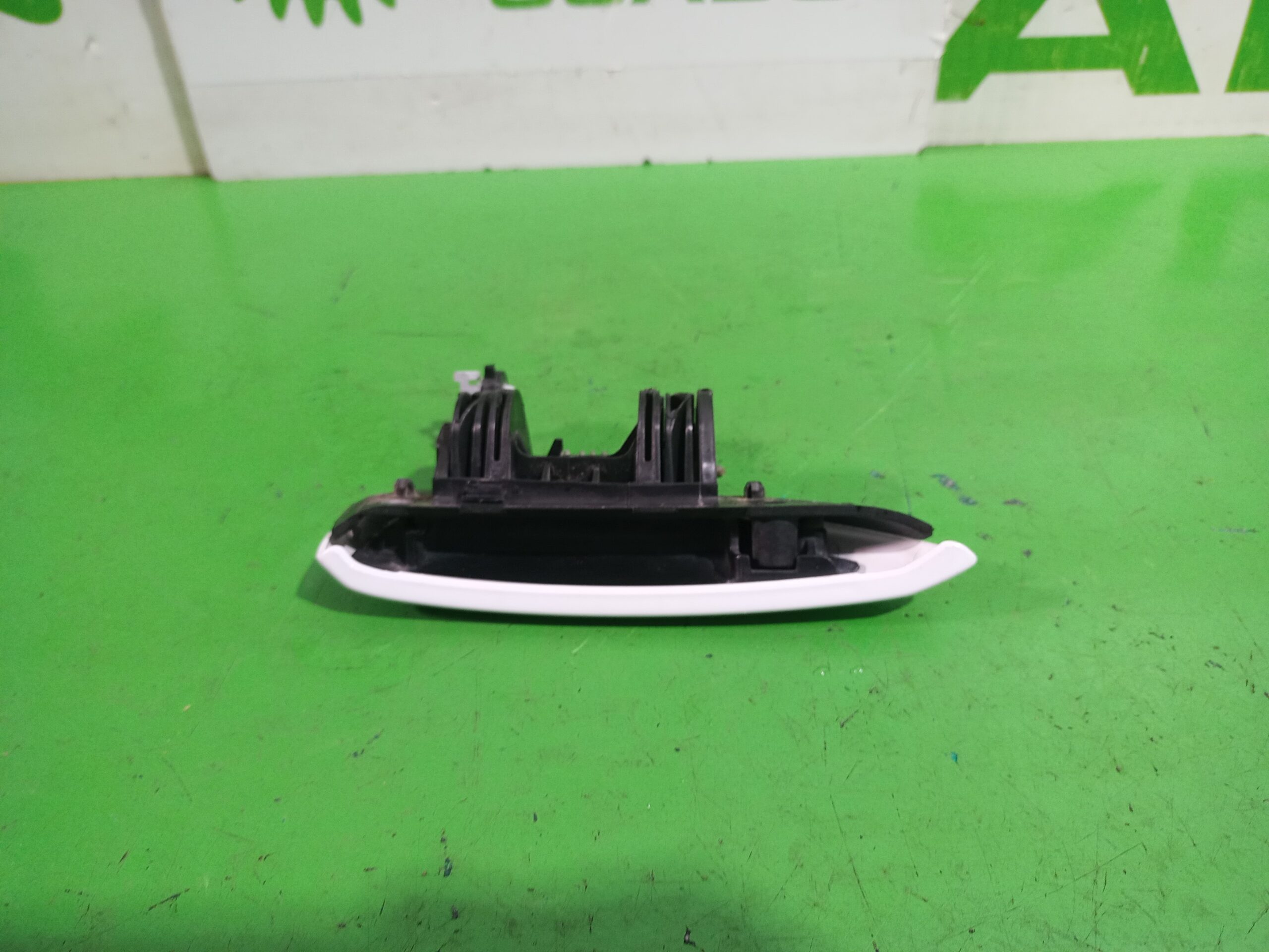 maneta_exterior_delantera_izquierda_806075231r_dacia_sandero_laureate