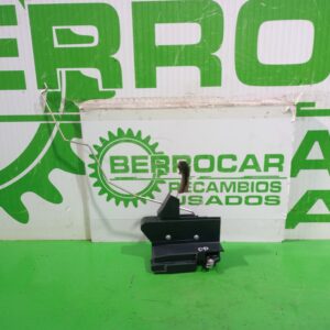 cerradura_puerta_delantera_derecha_805026816r_dacia_sandero_laureate