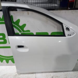 puerta_delantera_derecha_801006719r_dacia_sandero_laureate