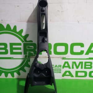 consola_central_363152593r_969100893r_dacia_sandero_laureate