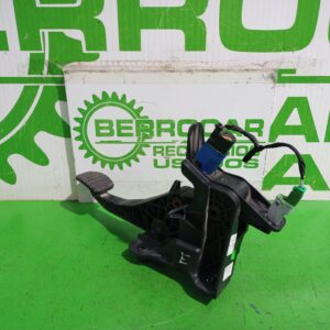 pedal_embrague_465038135r_8201298901_dacia_sandero_laureate