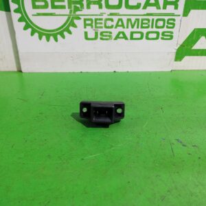 cerradura_maletero_porton_7700838546_dacia_sandero_laureate