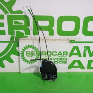 cerradura_puerta_trasera_izquierda_6906005051_toyota_auris_touring_sports_e18_hybrid_feel_edition