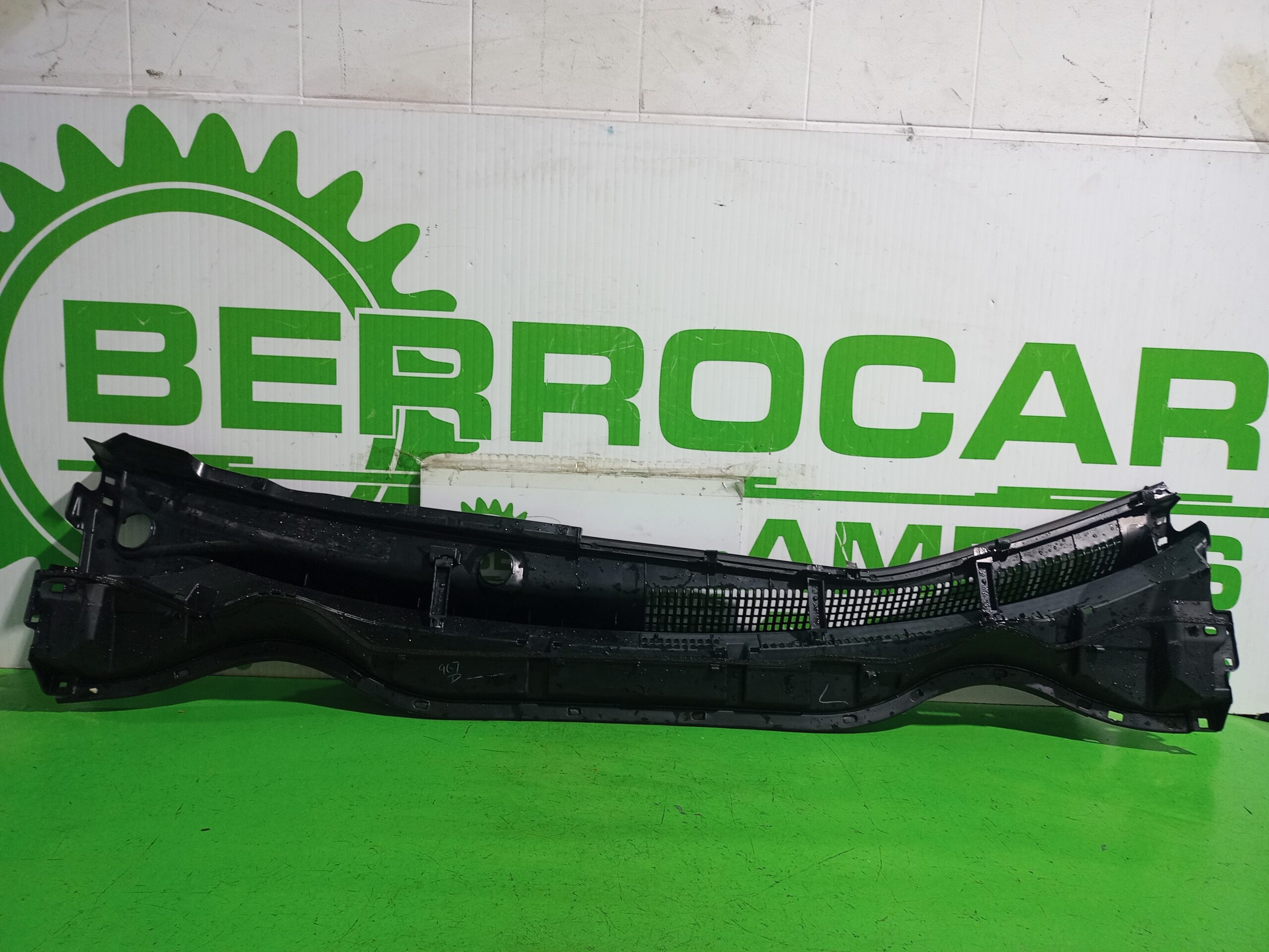 torpedo_5570802470_toyota_auris_touring_sports_e18_hybrid_feel_edition