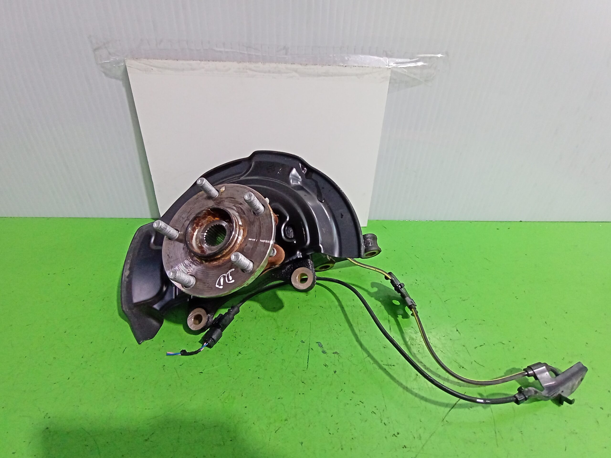 mangueta_delantera_derecha_4321105090_toyota_auris_touring_sports_e18_hybrid_feel_edition