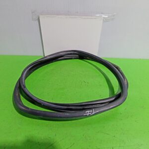 goma_contorno_6787202210_toyota_auris_touring_sports_e18_hybrid_feel_edition