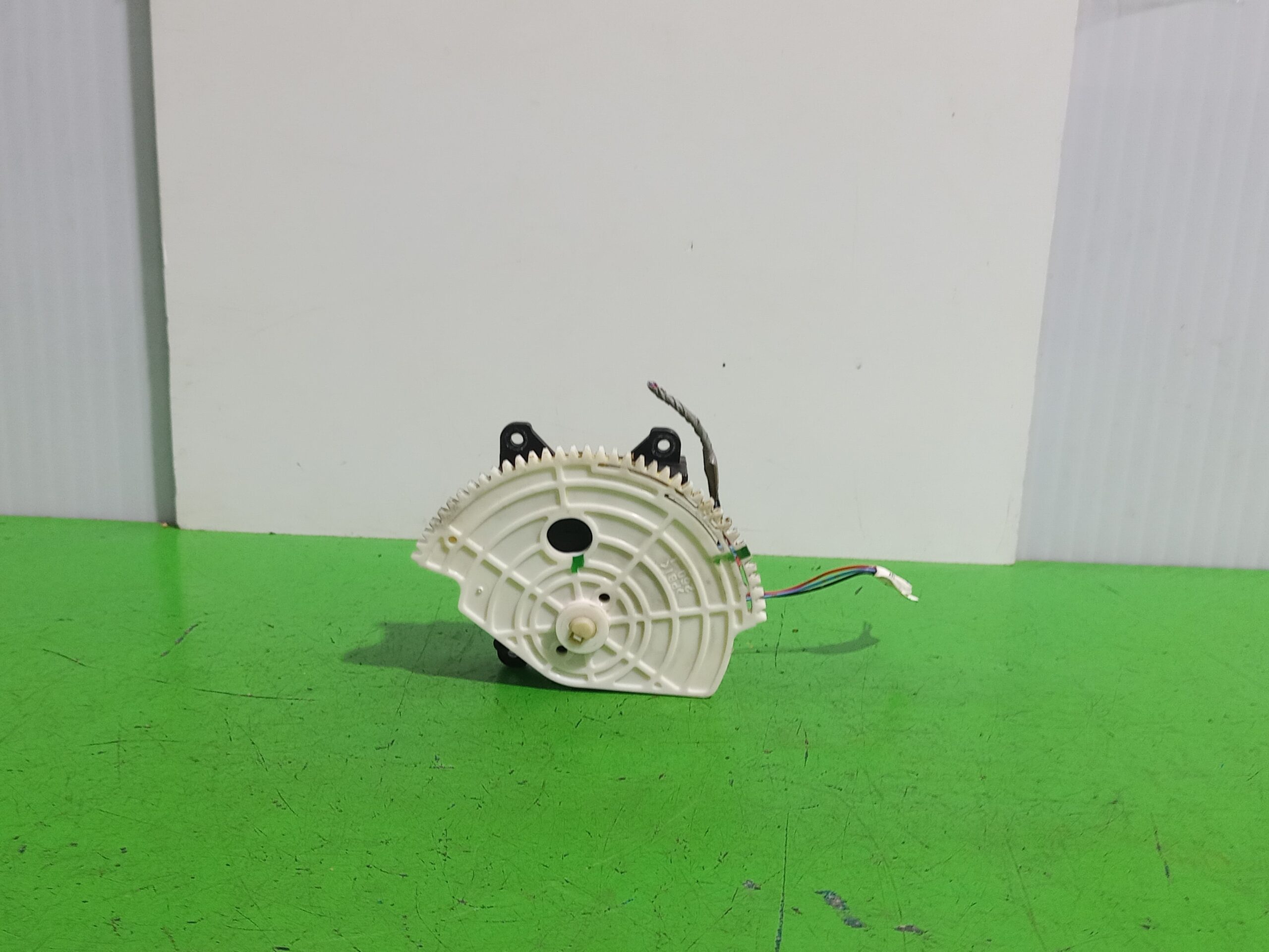 motor_apertura_trampilla_1138002800pls_toyota_auris_touring_sports_e18_hybrid_feel_edition