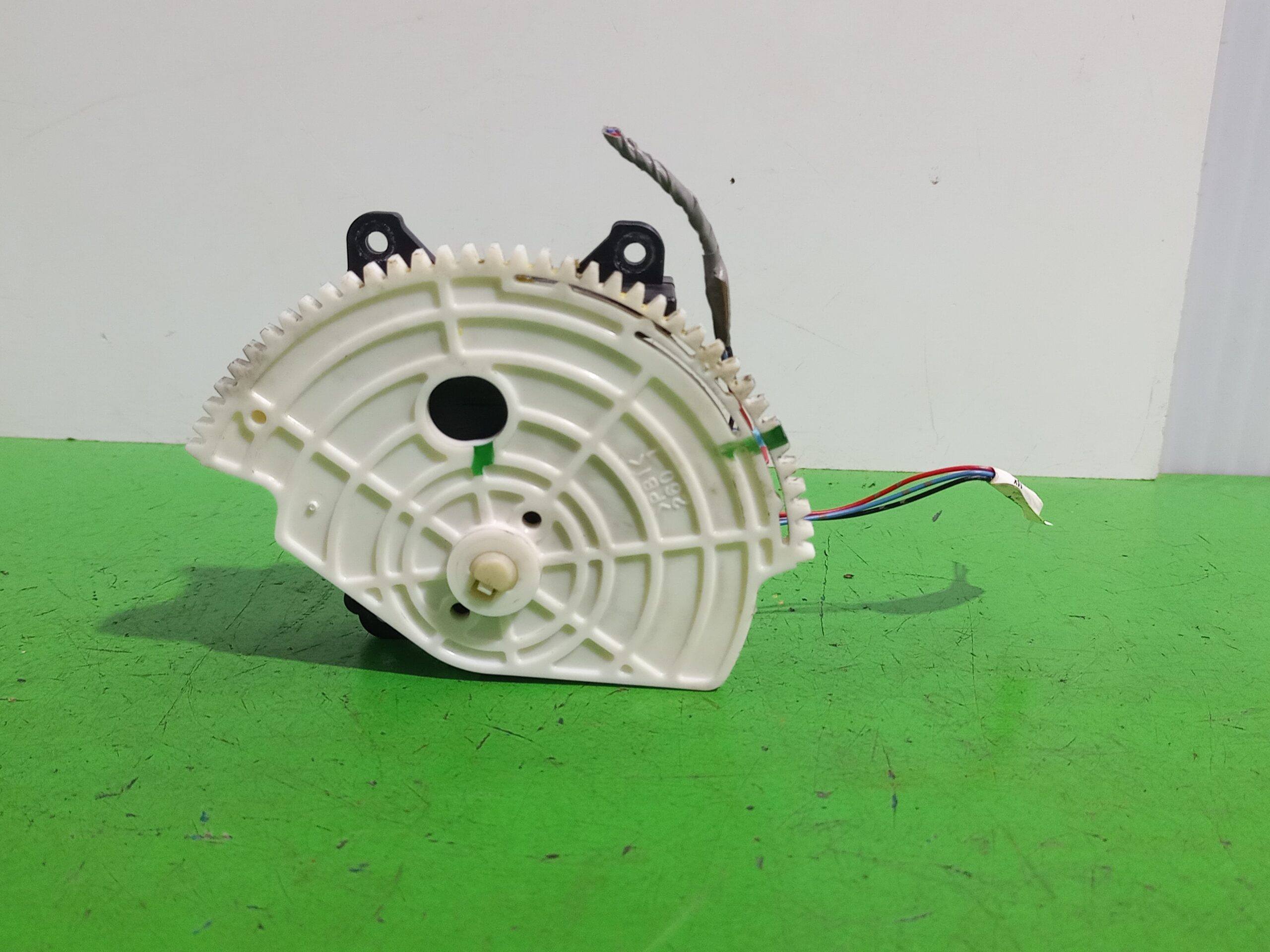 motor_apertura_trampilla_1138002800pls_toyota_auris_touring_sports_e18_hybrid_feel_edition