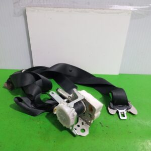 cinturon_seguridad_delantero_derecho_7321002650c0_toyota_auris_touring_sports_e18_hybrid_feel_edition