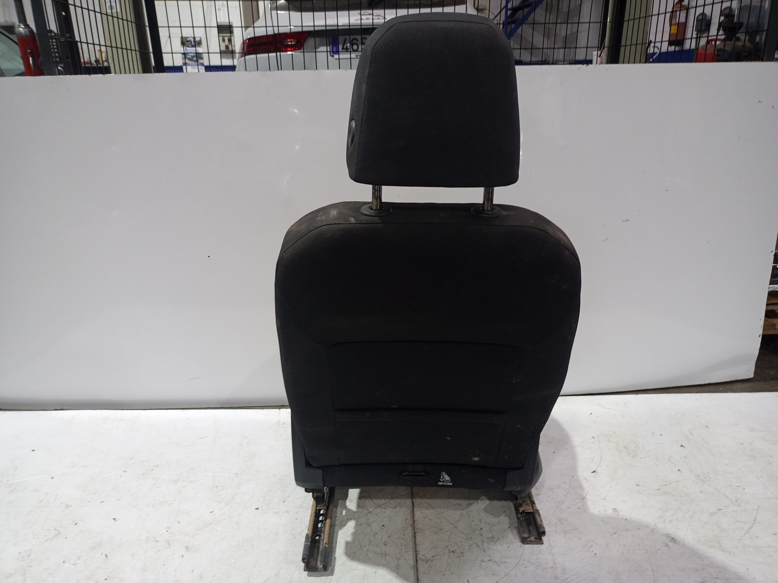 asiento_delantero_derecho_2q4881106l_volkswagen_t_cross_advance