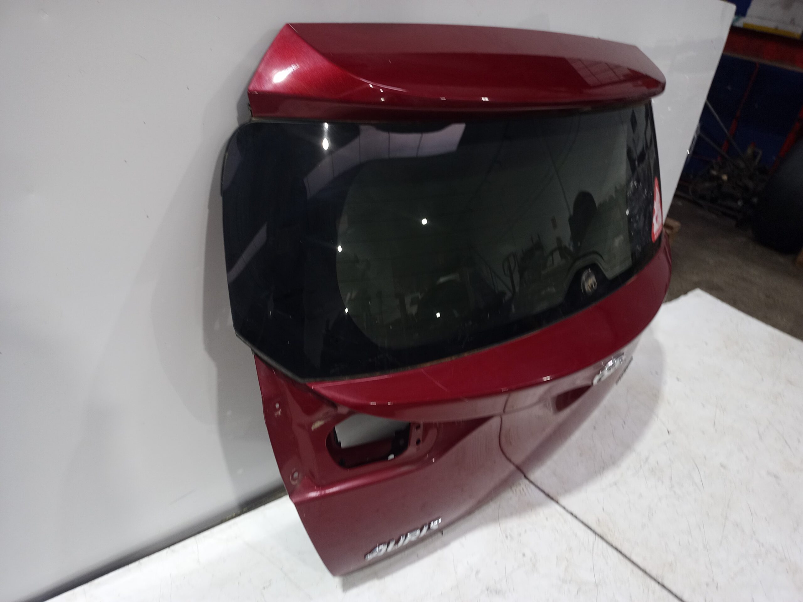 porton_trasero_6700502290_cristal_de_regalo_toyota_auris_touring_sports_e18_hybrid_feel_edition